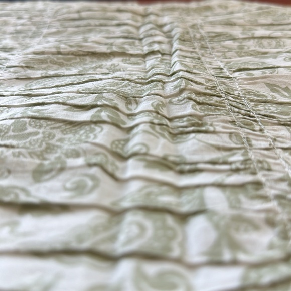 Pottery Barn Euro Shams and Lumbar Pilllow - Picture 4 of 9